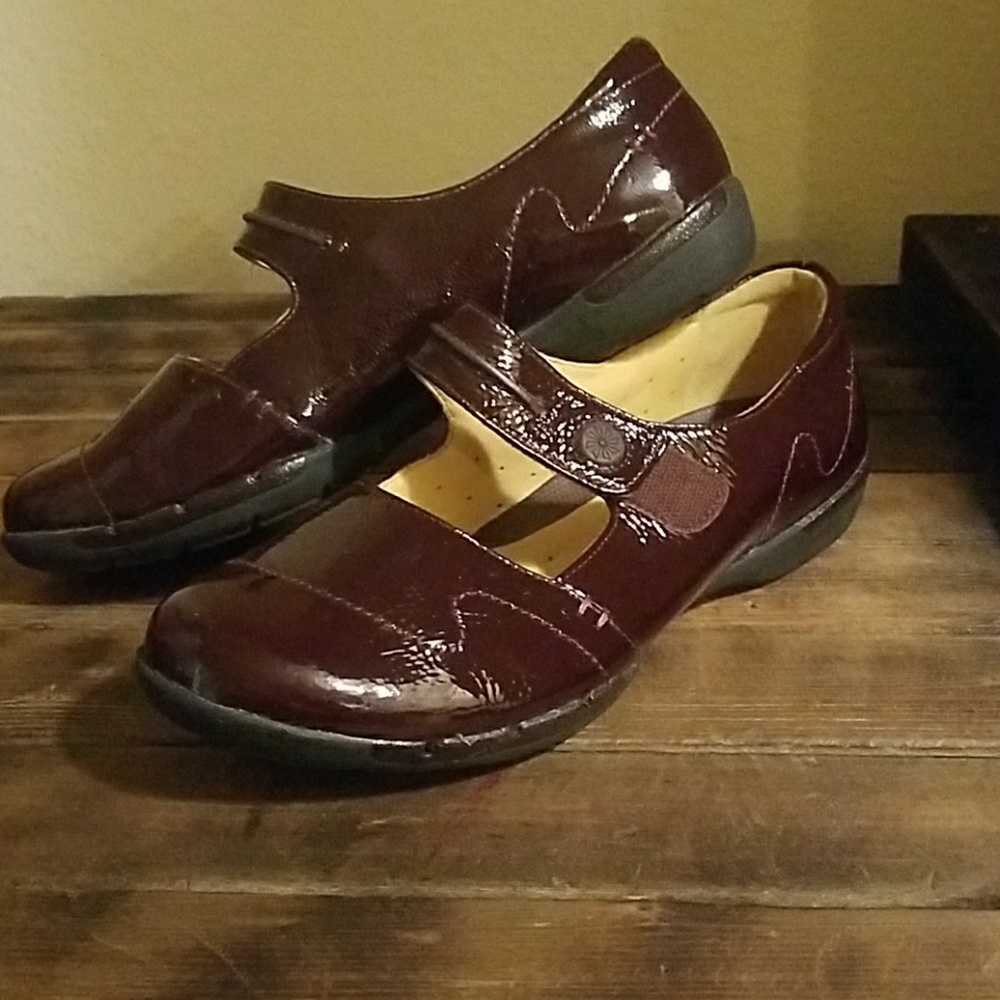 Clarks artisan unstructured maroon